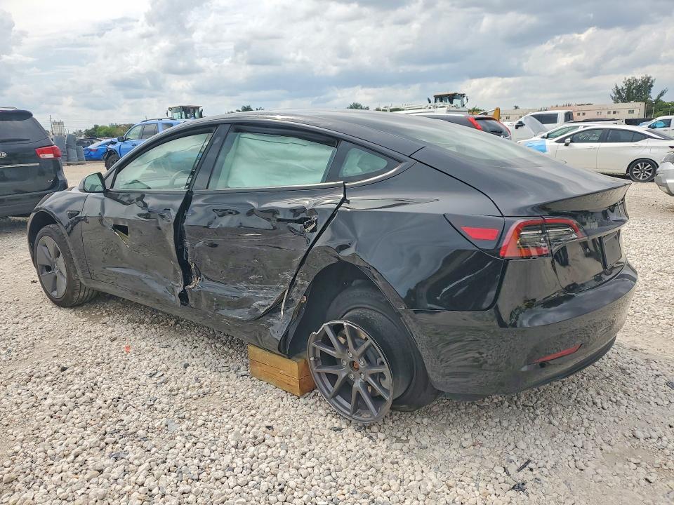 Продажа на аукционе авто 2023 Tesla Model 3, vin: 5YJ3E1EA1PF512688, номер лота: 53698236