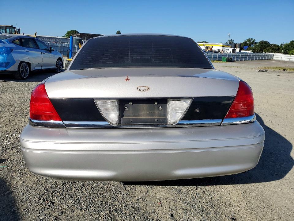 2011 Ford Crown Victoria მანქანა იყიდება აუქციონზე, vin: 2FABP7EV8BX127154, აუქციონის ნომერი: 53296946
