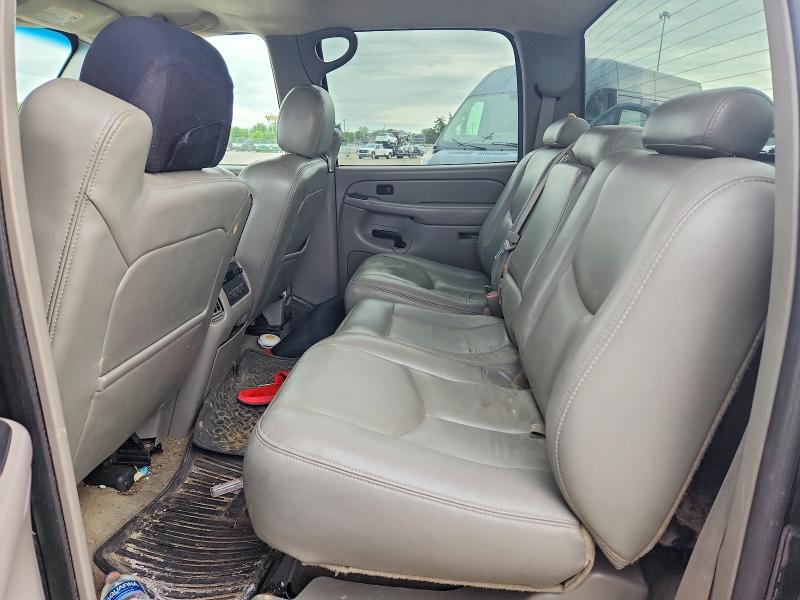 Продажа на аукционе авто 2004 Chevrolet Silverado, vin: 1GCGK23U94F108008, номер лота: 53536946