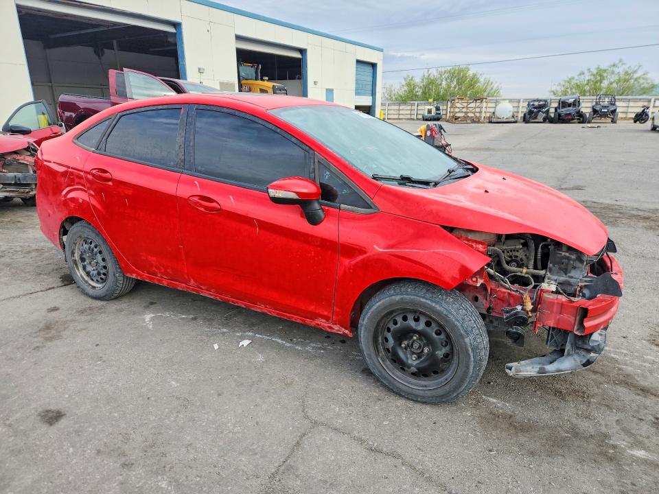 51489136 :رقم المزاد ، 3FADP4BJ4DM220373 vin ، 2013 Ford Fiesta مزاد بيع