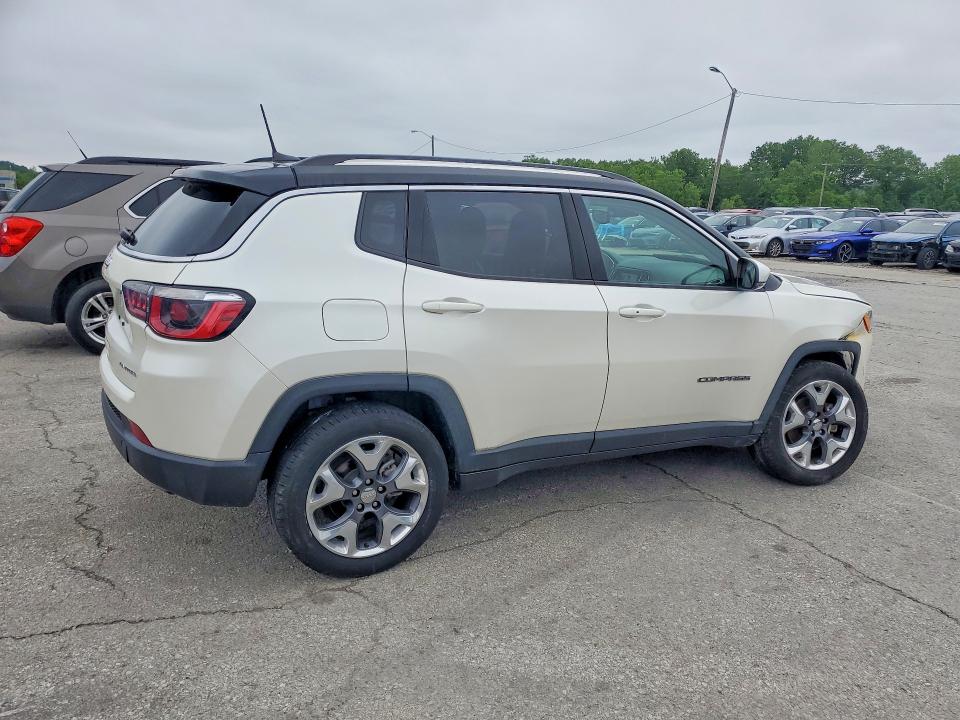 54435556 :رقم المزاد ، 3C4NJDCB8JT100780 vin ، 2018 Jeep Compass مزاد بيع
