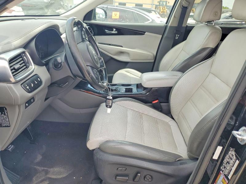54044896 :رقم المزاد ، 5XYPK4A59HG220477 vin ، 2017 Kia Sorento مزاد بيع