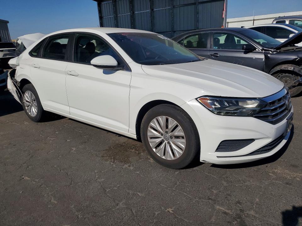 53091236 :رقم المزاد ، 3VWC57BU2KM209244 vin ، 2019 Volkswagen Jetta مزاد بيع