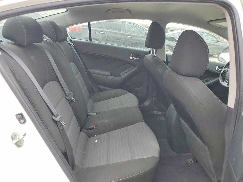 2018 Kia Forte მანქანა იყიდება აუქციონზე, vin: 3KPFL4A73JE203994, აუქციონის ნომერი: 53364896