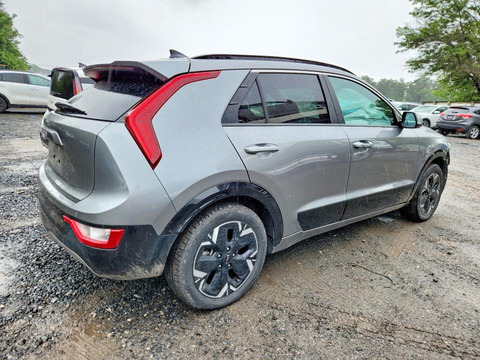 2024 Kia Niro მანქანა იყიდება აუქციონზე, vin: KNDCR3L12R5112582, აუქციონის ნომერი: 54310976