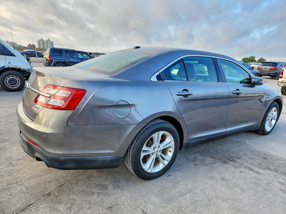 54015116 :رقم المزاد ، 1FAHP2E83DG163785 vin ، 2013 Ford Taurus مزاد بيع