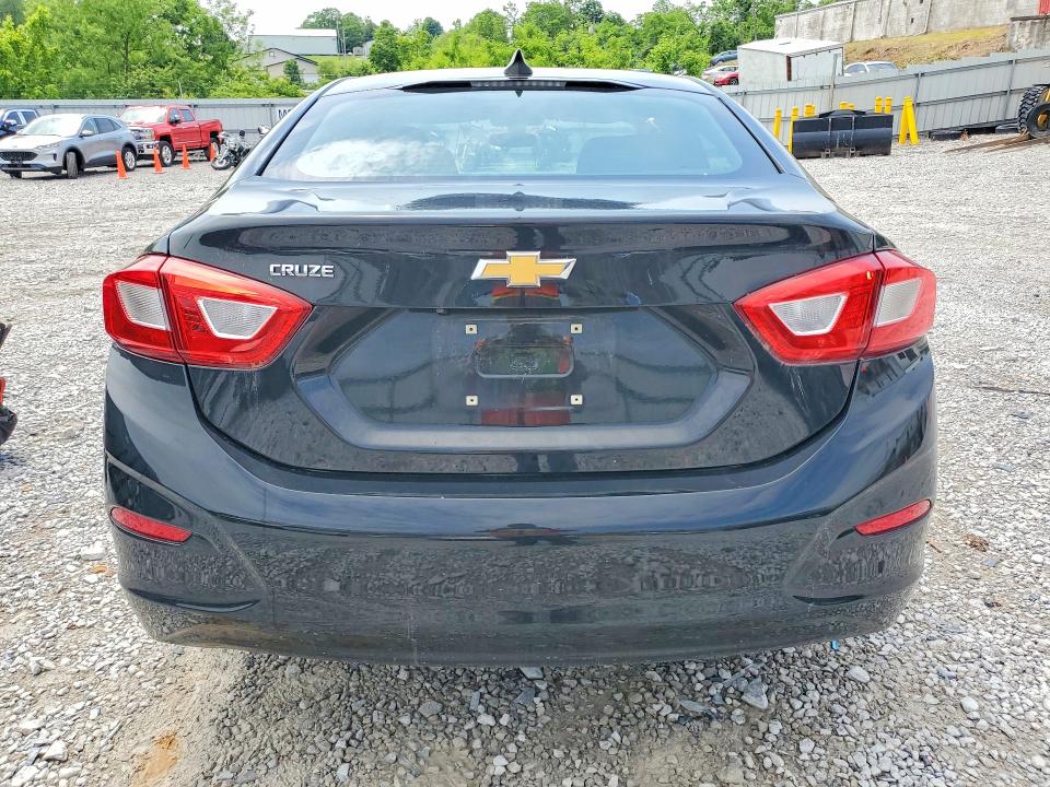 53978816 :رقم المزاد ، 1G1BC5SM6J7102823 vin ، 2018 Chevrolet Cruze مزاد بيع
