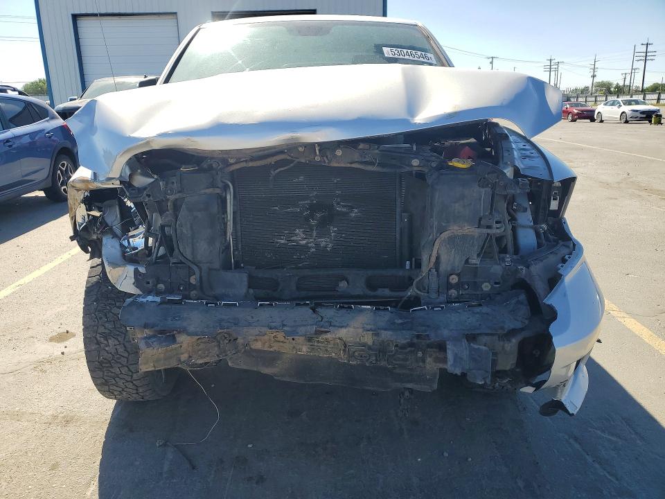 53046546 :رقم المزاد ، 1C6RR7FT4GS388010 vin ، 2016 Ram 1500 مزاد بيع