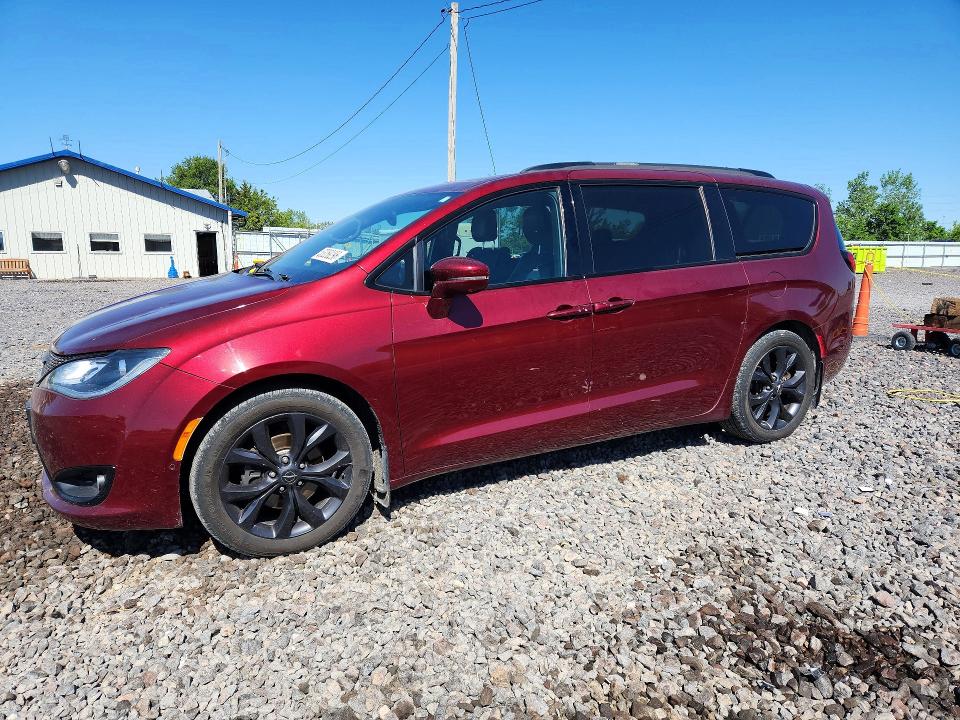 2018 Chrysler Pacifica მანქანა იყიდება აუქციონზე, vin: 2C4RC1GG4JR260349, აუქციონის ნომერი: 53258296