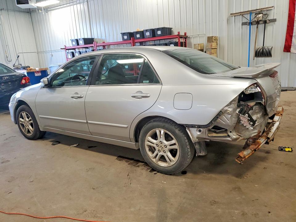 54832296 :رقم المزاد ، 1HGCM56357A027264 vin ، 2007 Honda Accord مزاد بيع