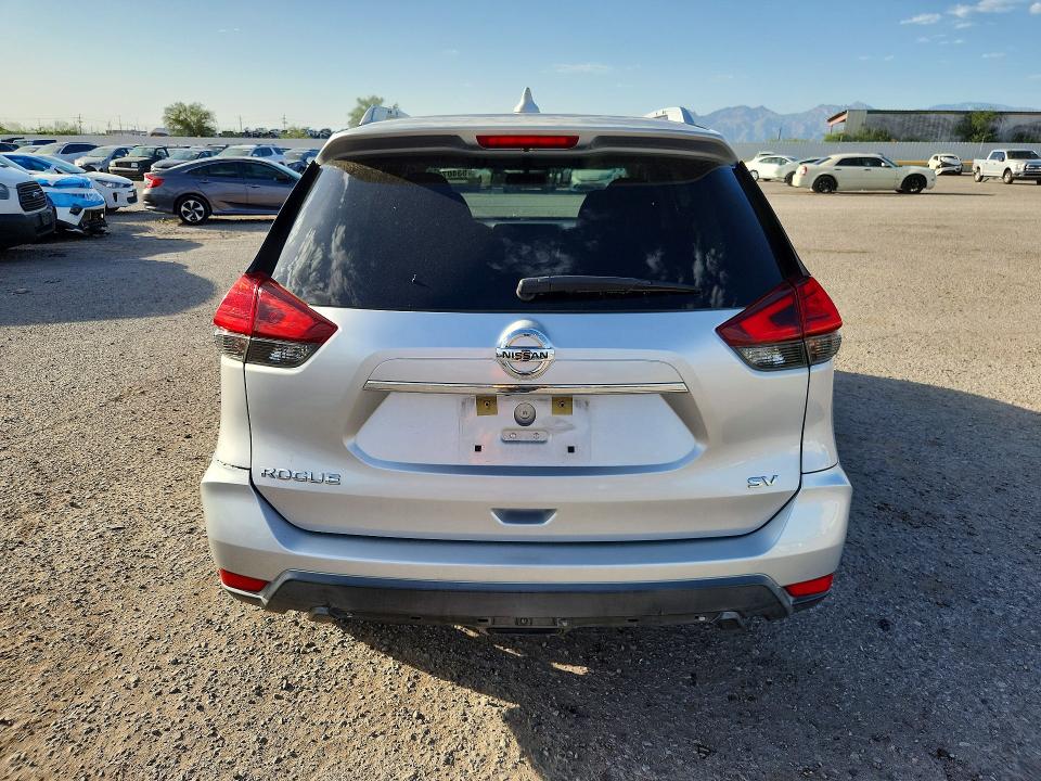 Продажа на аукционе авто 2017 Nissan Rogue, vin: KNMAT2MT8HP586042, номер лота: 53407376