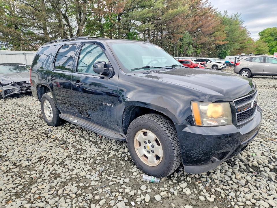 53202286 :رقم المزاد ، 1GNSKBE0XBR257499 vin ، 2011 Chevrolet Tahoe مزاد بيع