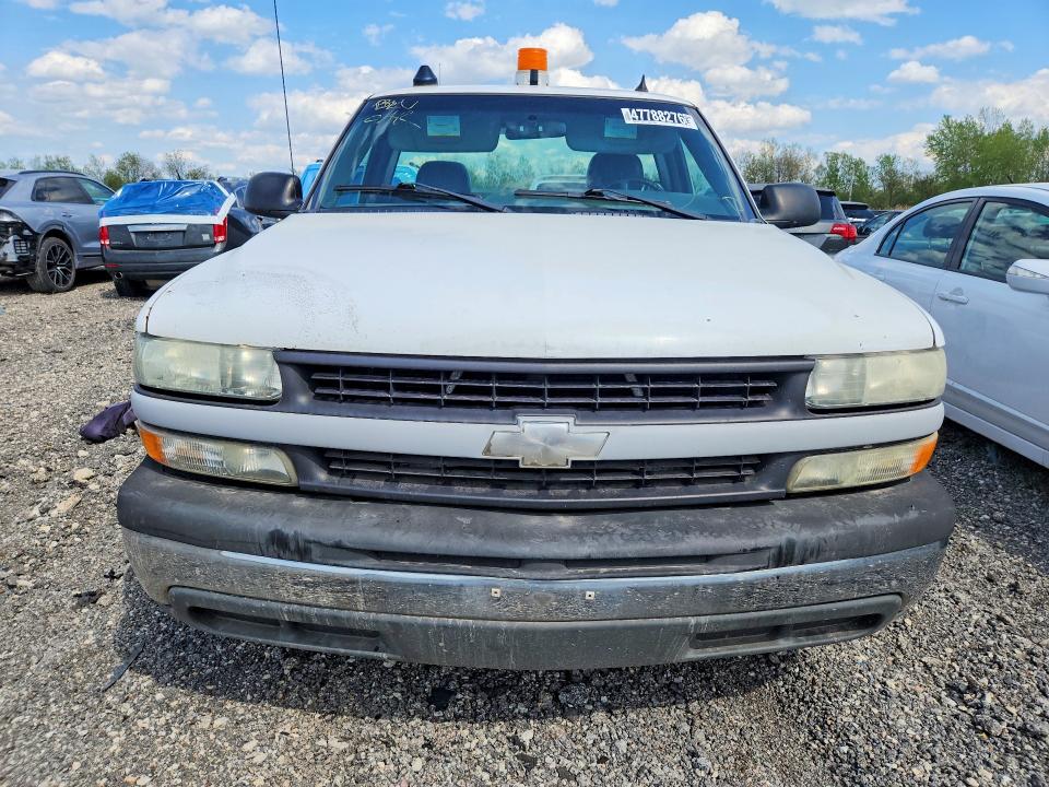 Продаж на аукціоні авто 2001 Chevrolet Silverado, vin: 1GCEC14V81Z318762, номер лоту: 47788276