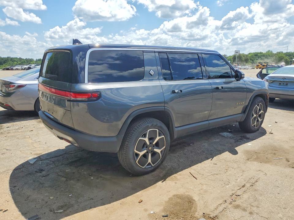 54056186 :رقم المزاد ، 7PDSGABA2PN022829 vin ، 2023 Rivian R1s مزاد بيع