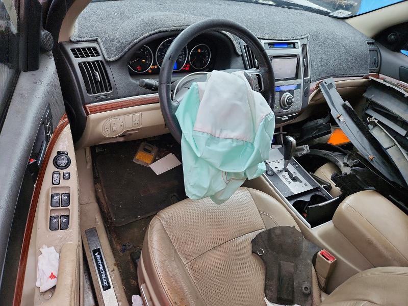 52881796 :رقم المزاد ، KM8NU4CC1BU167272 vin ، 2011 Hyundai Vc253-jsht مزاد بيع