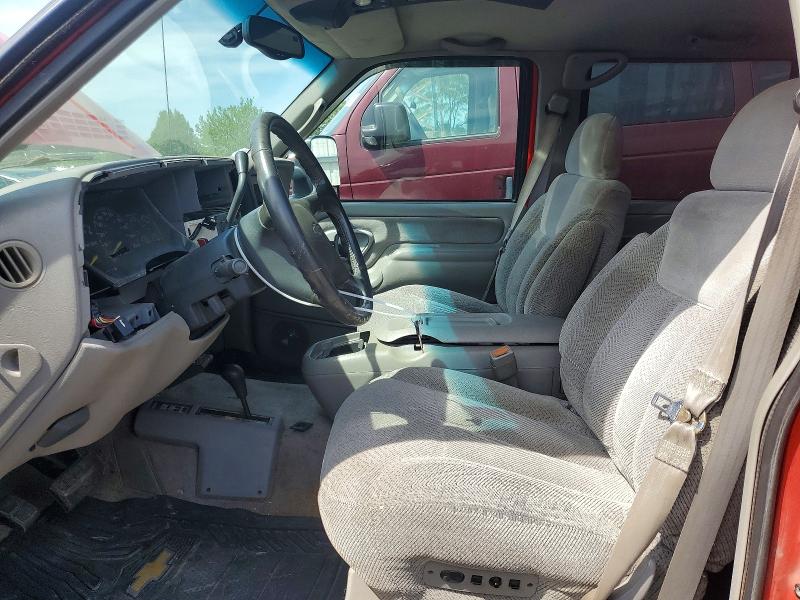 54631686 :رقم المزاد ، 1GCHK33JXYF431909 vin ، 2000 Chevrolet Gmt-400 مزاد بيع