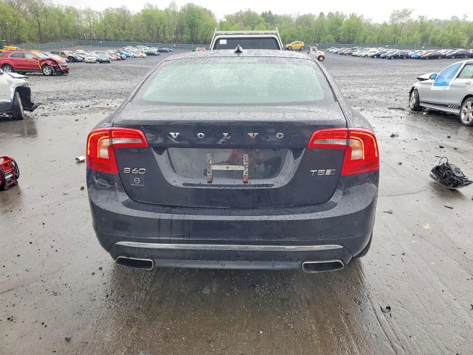 2017 Volvo S60 მანქანა იყიდება აუქციონზე, vin: LYV402TM6HB128639, აუქციონის ნომერი: 52393796