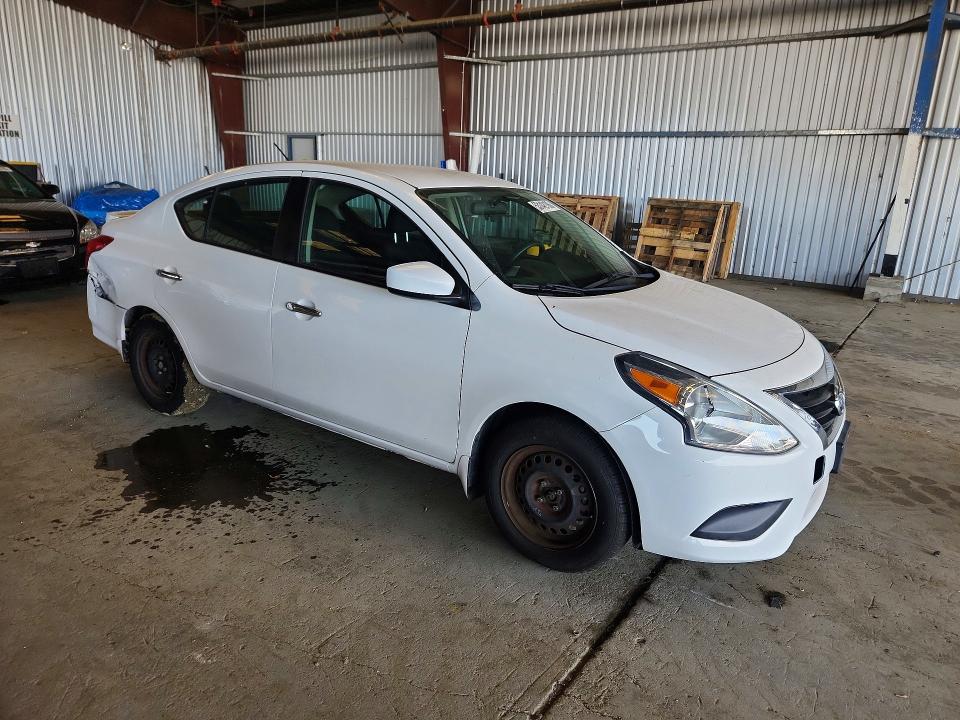 Продажа на аукционе авто 2015 Nissan Versa, vin: 3N1CN7AP8FL800921, номер лота: 53142186