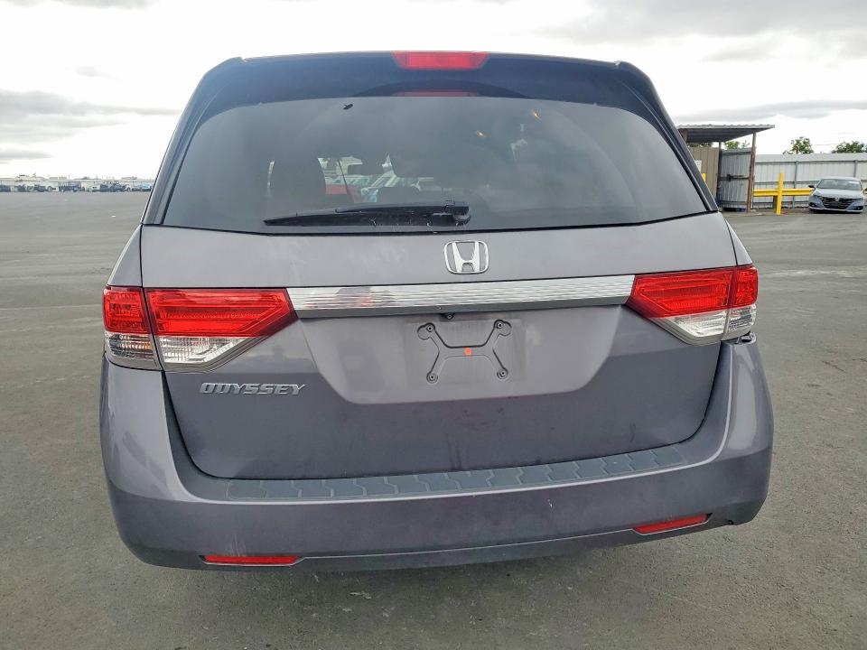 55456996 :رقم المزاد ، 5FNRL5H6XFB037572 vin ، 2015 Honda Odyssey مزاد بيع