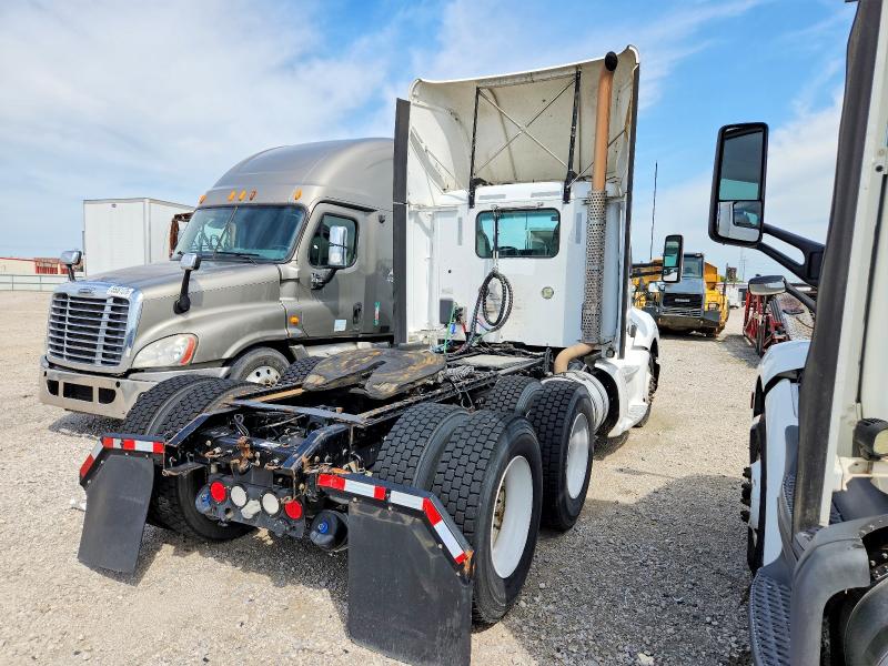 Продаж на аукціоні авто 2015 Kenworth T680, vin: 1XKYD49X8FJ443566, номер лоту: 53844926