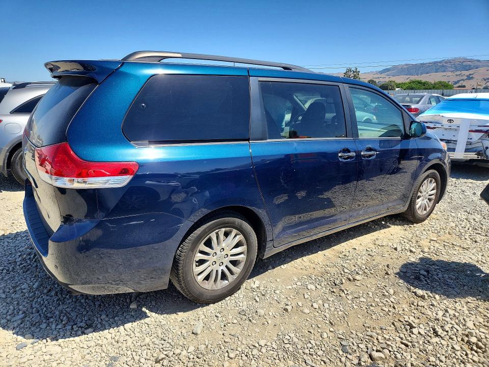 Продажа на аукционе авто 2011 Toyota Sienna, vin: 5TDYK3DC2BS160075, номер лота: 54728466