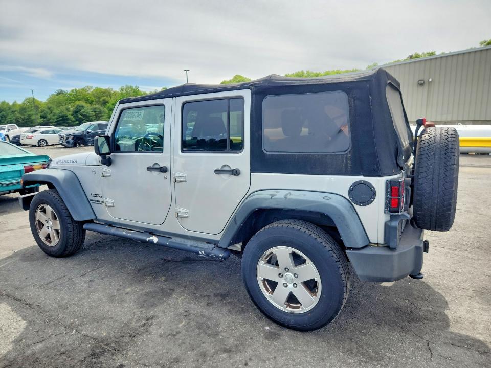 54796966 :رقم المزاد ، 1J4HA3H14AL224672 vin ، 2010 Jeep Wrangler Unlimited مزاد بيع