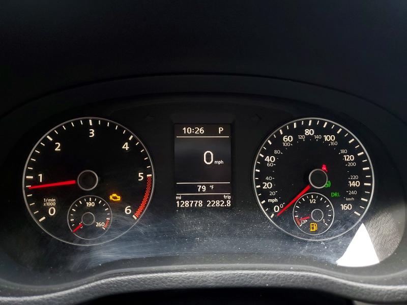 2015 Volkswagen Passat მანქანა იყიდება აუქციონზე, vin: 1VWBV7A33FC014233, აუქციონის ნომერი: 54205726