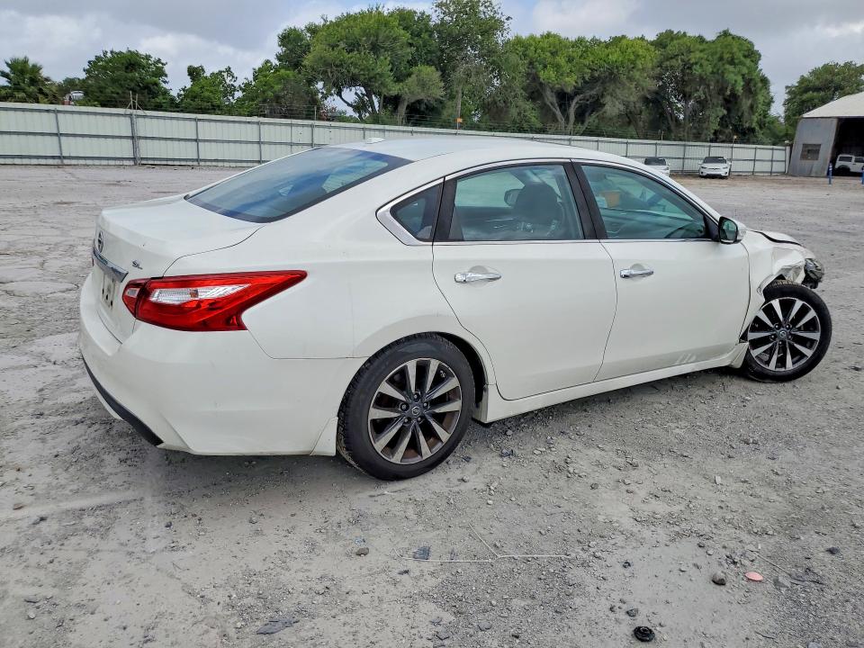 54353136 :رقم المزاد ، 1N4AL3AP3HC180888 vin ، 2017 Nissan Altima مزاد بيع