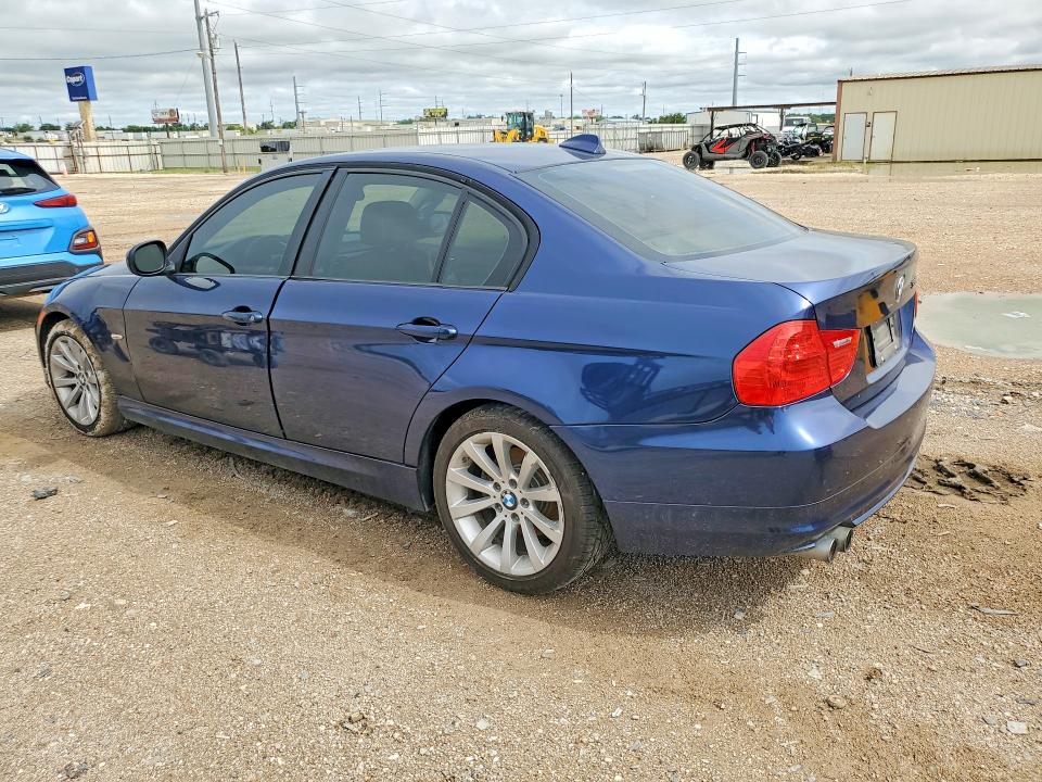 55134176 :رقم المزاد ، WBAPH5G56BNM76245 vin ، 2011 Bmw 328 مزاد بيع