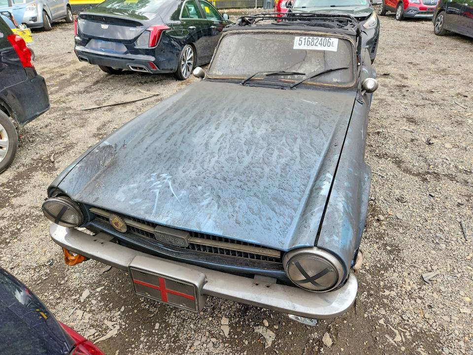 54869556 :رقم المزاد ، CF52089U0 vin ، 1976 Triumph Car Tr6c Trophy 650 مزاد بيع