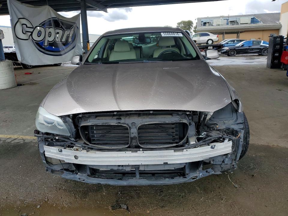 55068816 :رقم المزاد ، WBAFU7C55BC878357 vin ، 2011 Bmw 535 مزاد بيع
