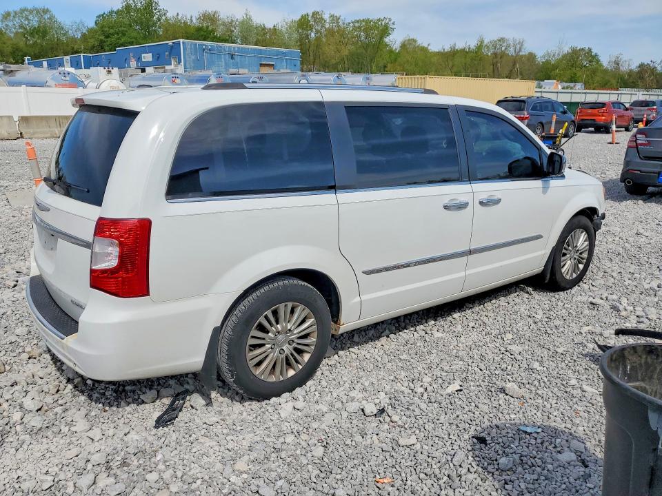 53429286 :رقم المزاد ، 2C4RC1GG3ER277391 vin ، 2014 Chrysler Town & Country مزاد بيع