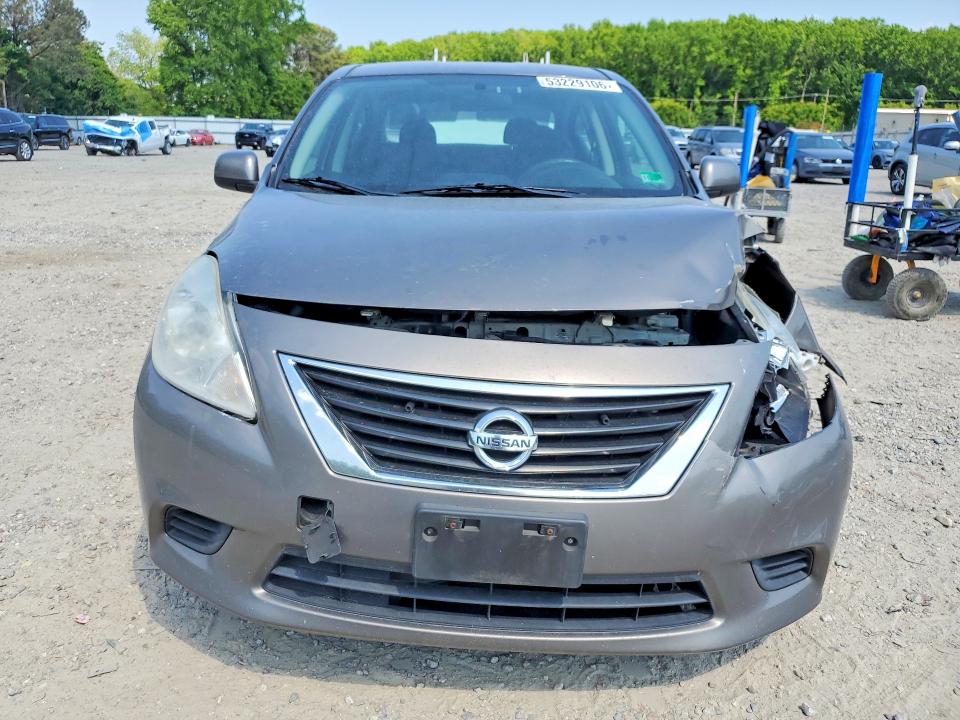53229106 :رقم المزاد ، 3N1CN7AP5DL850981 vin ، 2013 Nissan Versa مزاد بيع