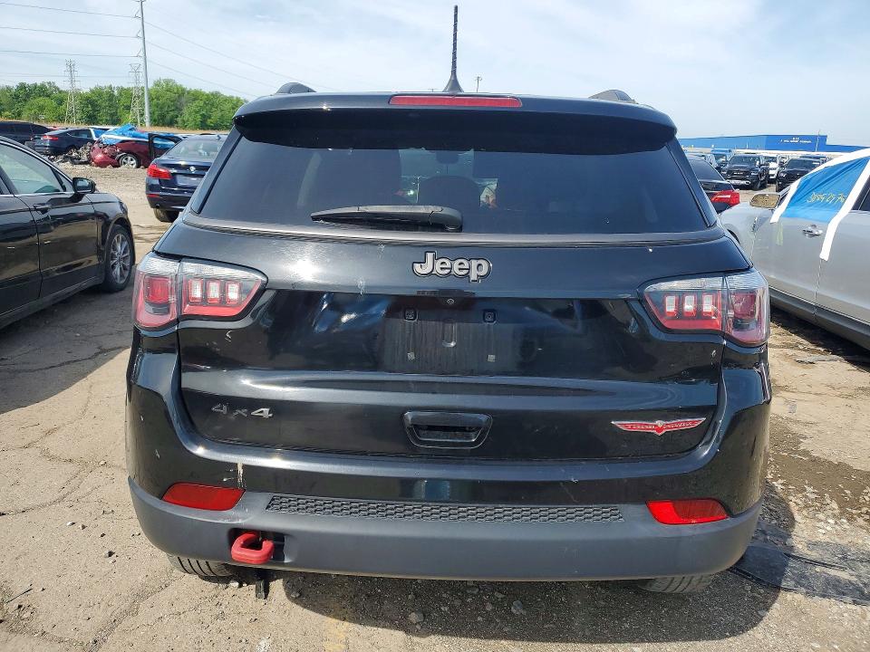 2018 Jeep Compass მანქანა იყიდება აუქციონზე, vin: 3C4NJDDB2JT169043, აუქციონის ნომერი: 54771736