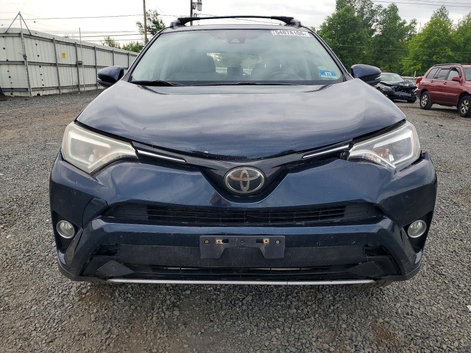 2018 Toyota Rav4 მანქანა იყიდება აუქციონზე, vin: JTMDFREV0JJ256630, აუქციონის ნომერი: 54878106