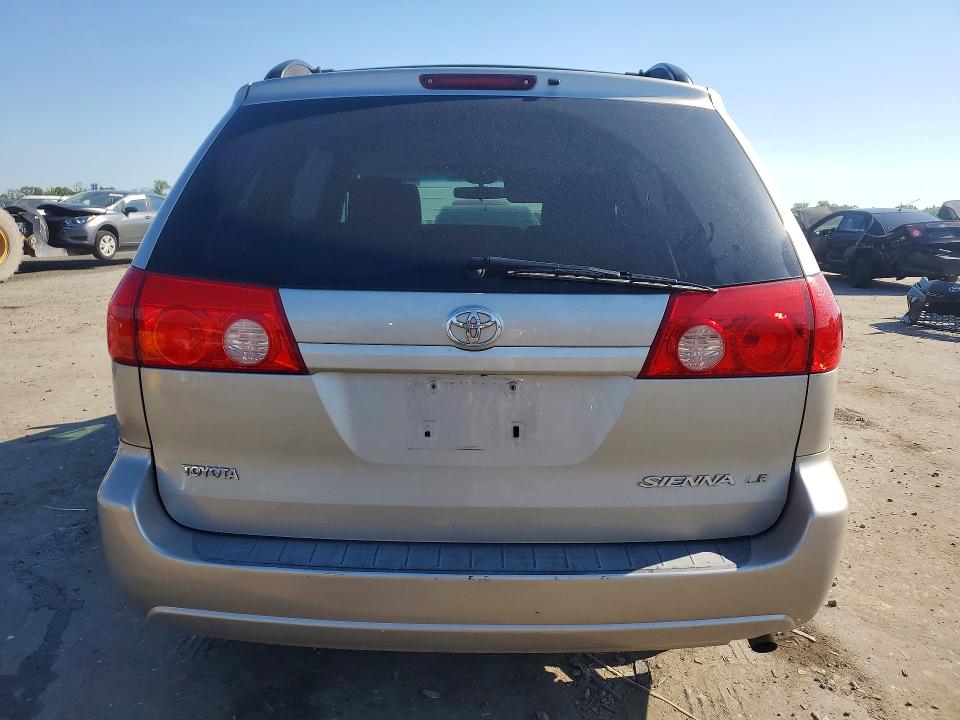 53733286 :رقم المزاد ، 5TDKK4CCXAS296398 vin ، 2010 Toyota Sienna مزاد بيع
