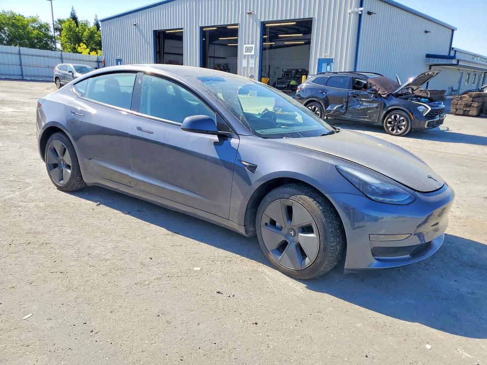 2022 Tesla Model 3 მანქანა იყიდება აუქციონზე, vin: 5YJ3E1EA5NF325564, აუქციონის ნომერი: 53238946