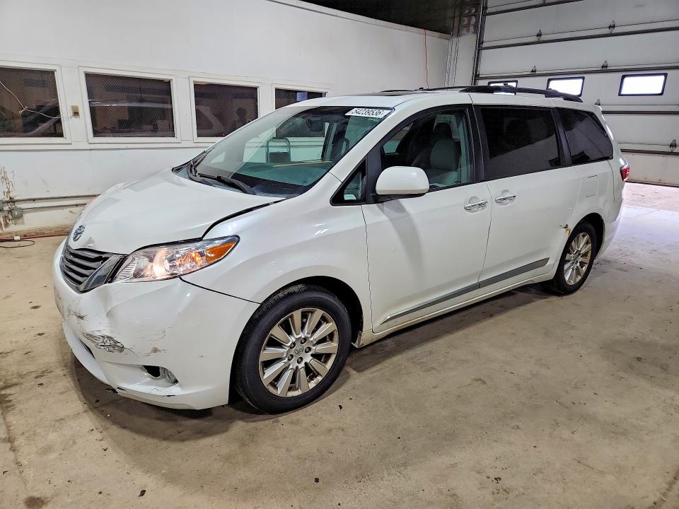 Aukcja sprzedaży 2015 Toyota Sienna, vin: 5TDDK3DC4FS105891, numer aukcji: 54239536