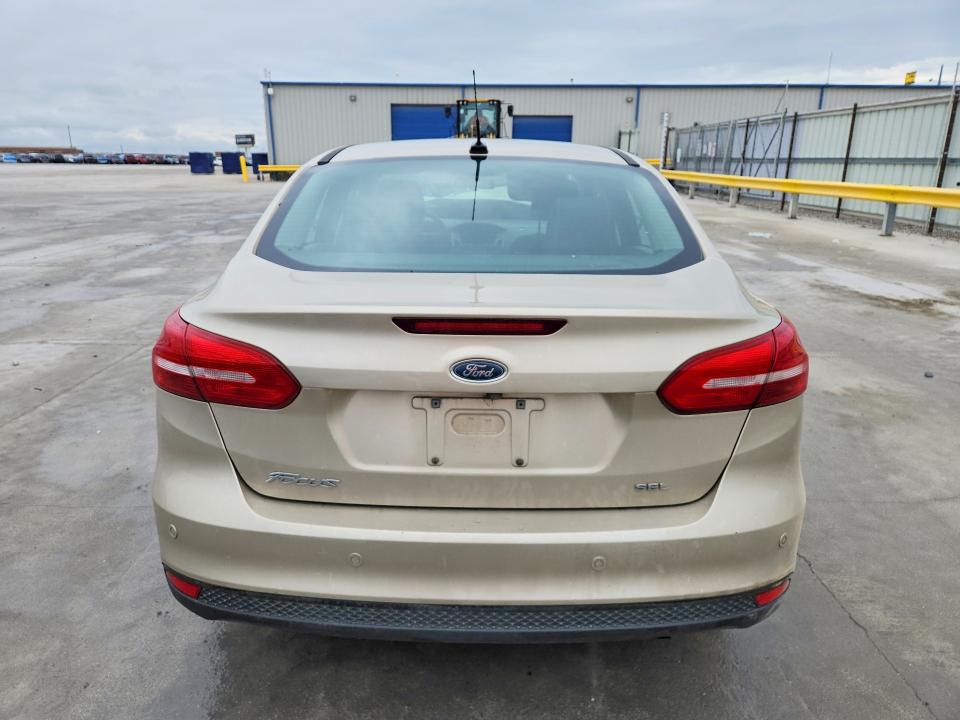 52813946 :رقم المزاد ، 1FADP3H23JL259141 vin ، 2018 Ford Focus مزاد بيع