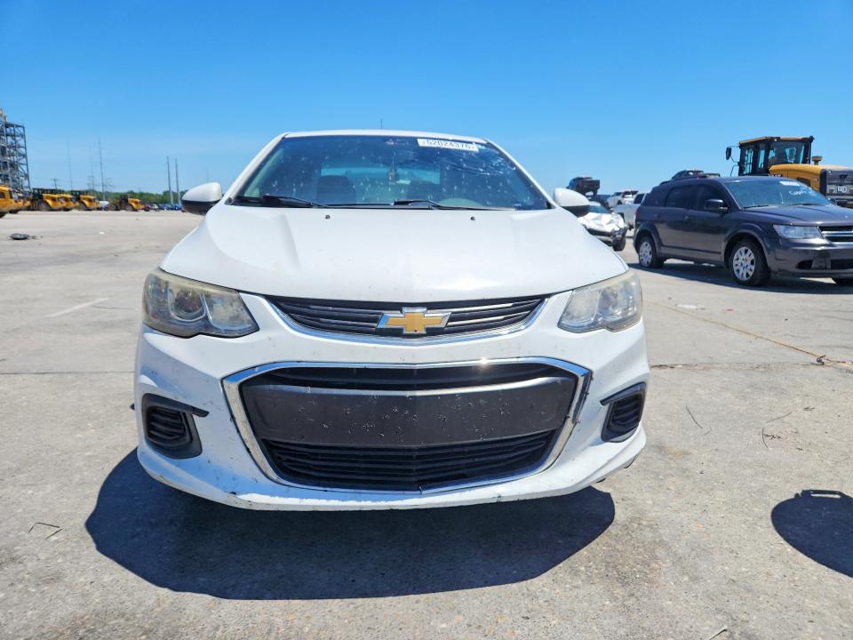 52024376 :رقم المزاد ، 1G1JB5SH8J4107962 vin ، 2018 Chevrolet Sonic مزاد بيع