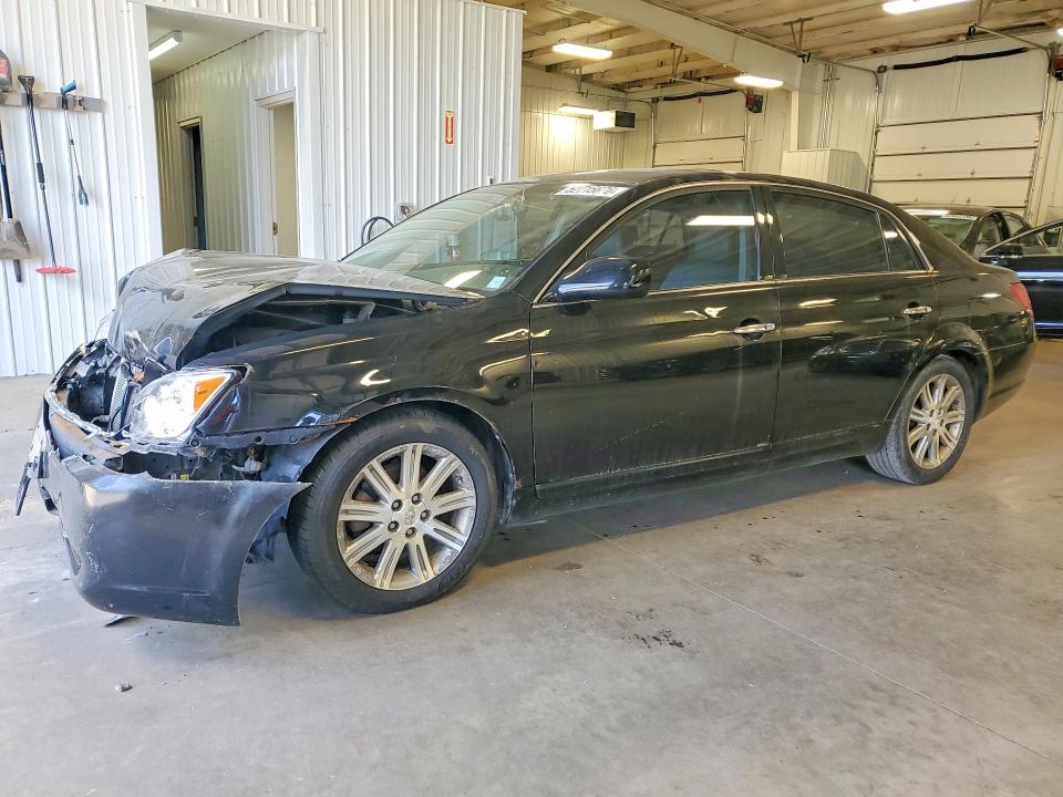 52715676 :رقم المزاد ، 4T1BK36B98U309768 vin ، 2008 Toyota Avalon مزاد بيع