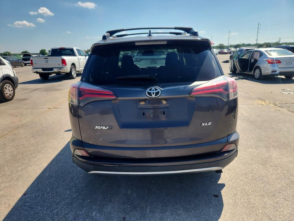 2018 Toyota Rav4 მანქანა იყიდება აუქციონზე, vin: JTMWFREV1JJ736555, აუქციონის ნომერი: 53792666