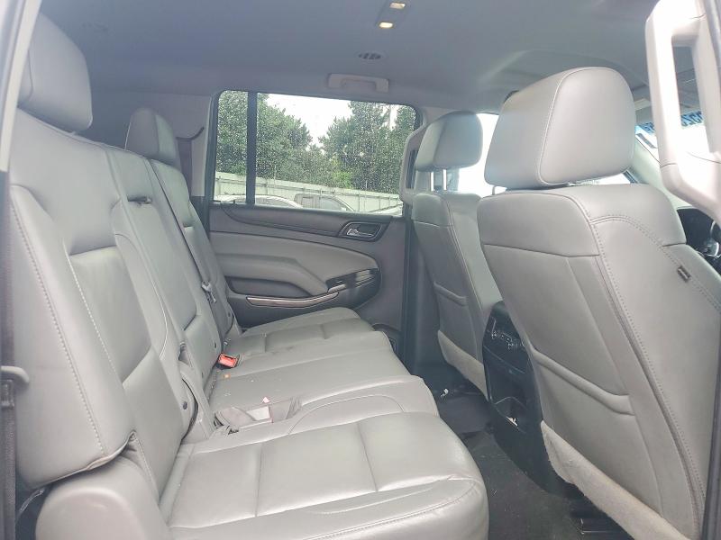 55256756 :رقم المزاد ، 1GNSKHKCXHR374994 vin ، 2017 Chevrolet Suburban مزاد بيع