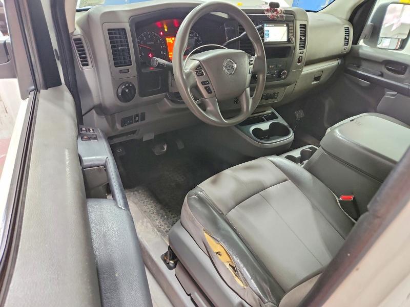 56706596 :رقم المزاد ، 1N6BF0KYXJN805936 vin ، 2018 Nissan Nv مزاد بيع