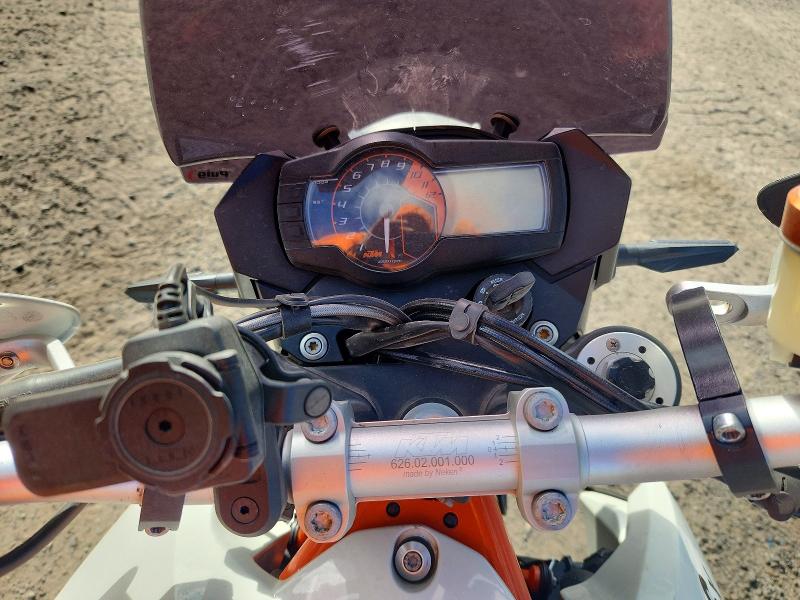 53874706 :رقم المزاد ، VBKVS9402BM975592 vin ، 2011 Ktm 990 مزاد بيع