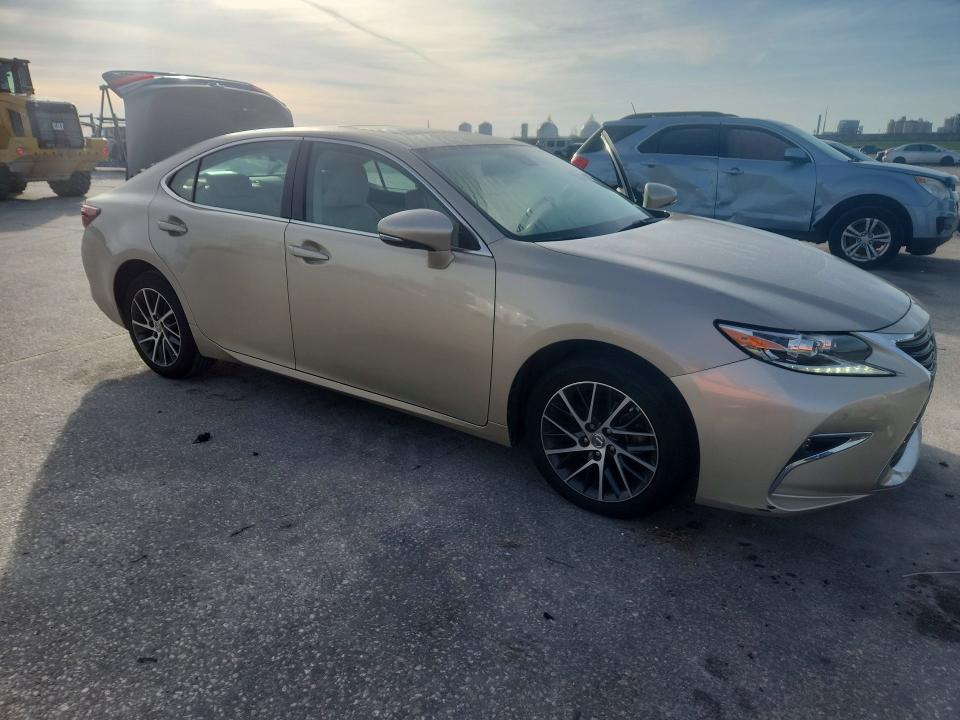 Продажа на аукционе авто 2018 Lexus Es, vin: 58ABK1GG0JU102747, номер лота: 52156376