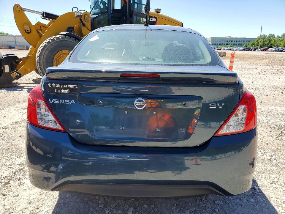 52951366 :رقم المزاد ، 3N1CN7AP3GL910941 vin ، 2016 Nissan Versa مزاد بيع