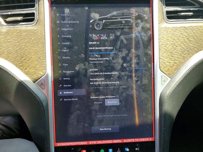 2013 Tesla Model S მანქანა იყიდება აუქციონზე, vin: 5YJSA1DP6DFP03502, აუქციონის ნომერი: 52185736