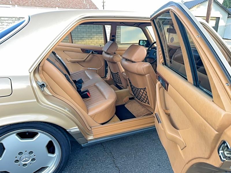 Продаж на аукціоні авто 1983 Mercedes-benz 380, vin: WDBCA33A5DB041393, номер лоту: 54732316