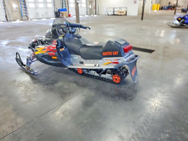 Продажа на аукционе авто 2002 Arctic Cat Arctic Cat, vin: 4UF02SNW02T127831, номер лота: 72388365